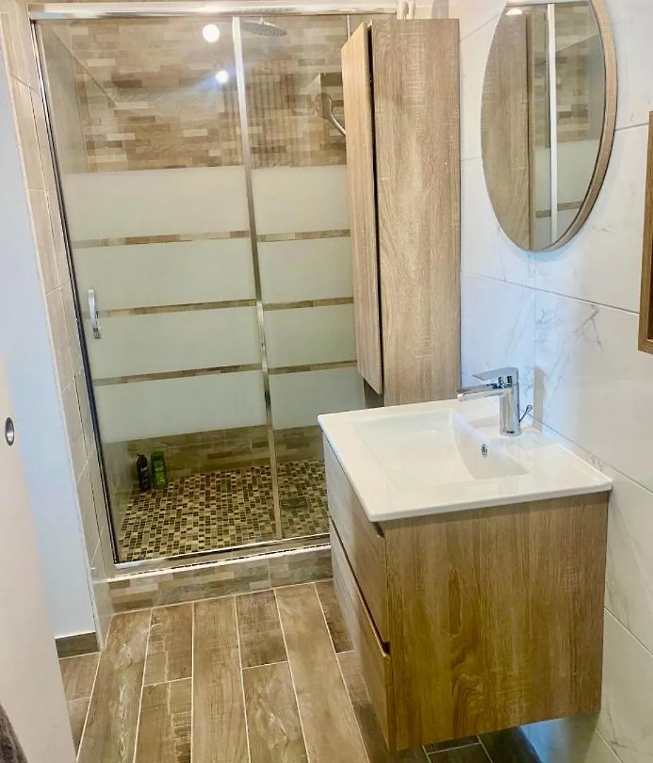 Charmant Appartement T2 Entre Aix En Provence Et Marseille Avec Marignane Apartment