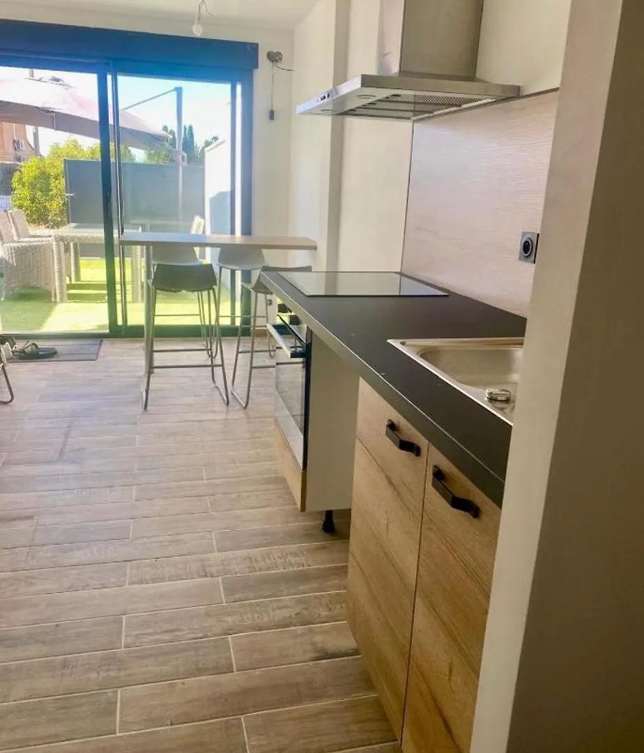 Charmant Appartement T2 Entre Aix En Provence Et Marseille Avec Marignane 0*,