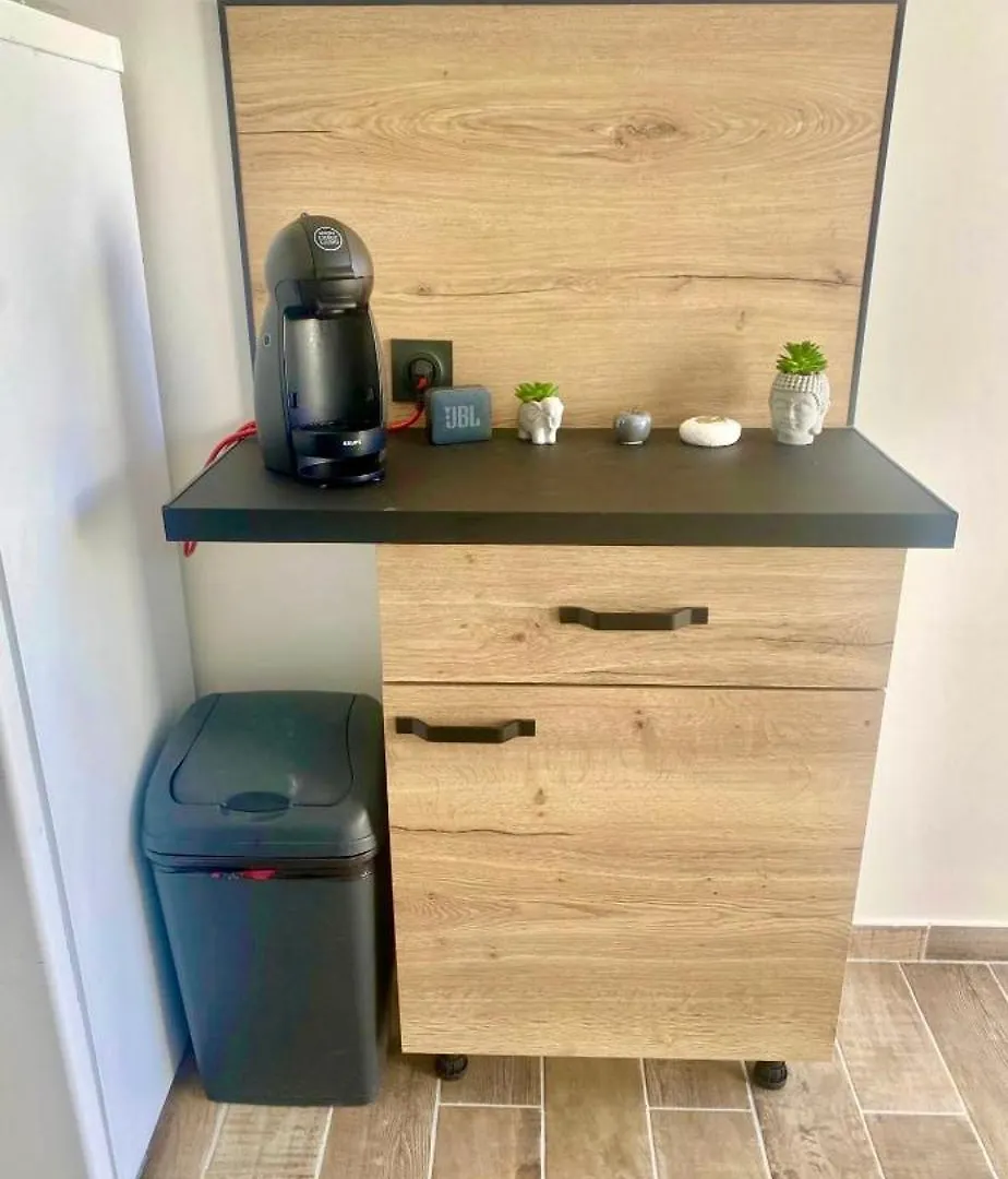Apartment Charmant Appartement T2 Entre Aix En Provence Et Marseille Avec Marignane France
